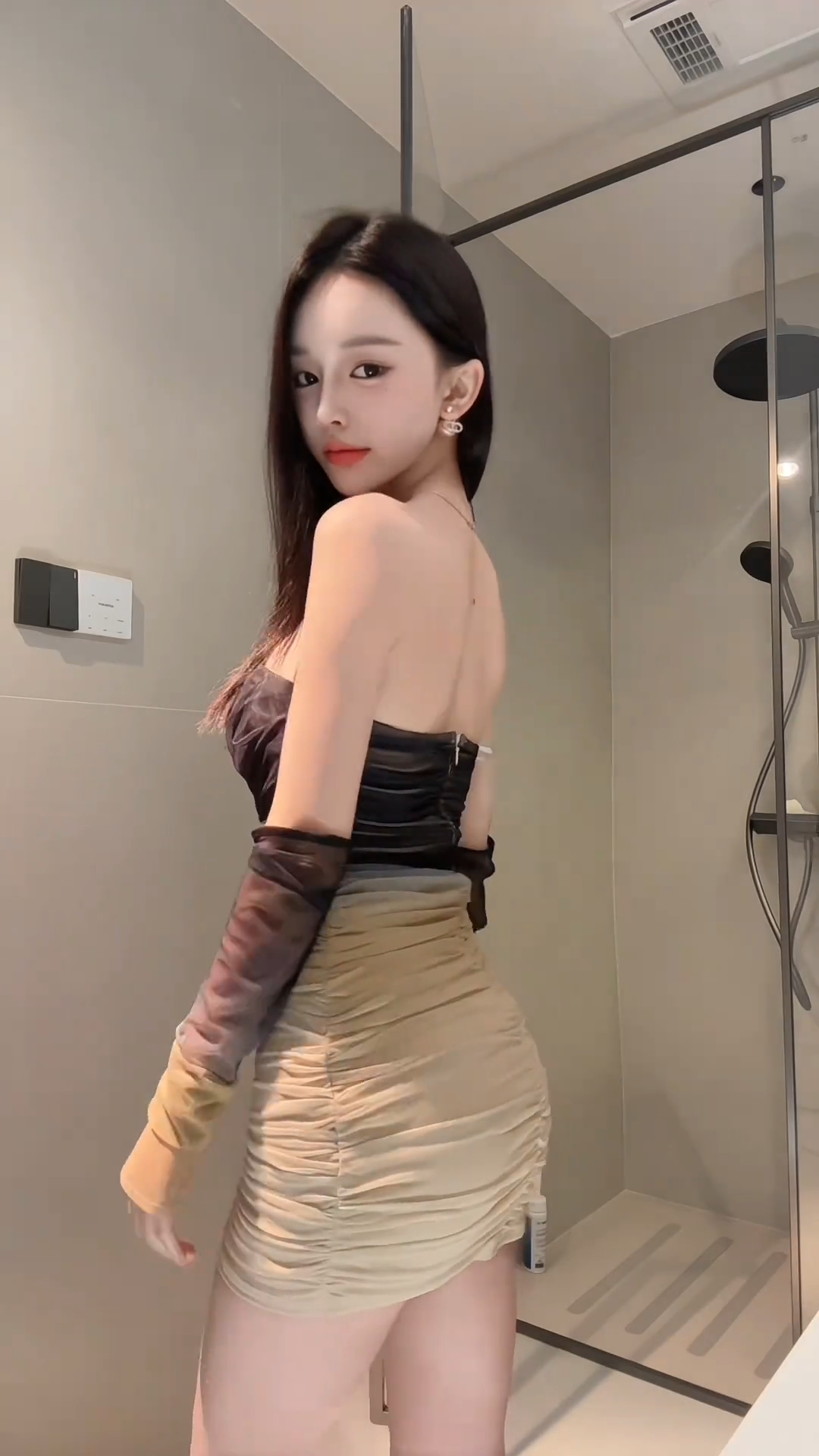 松江区冰冰美女另人腿软的尤物