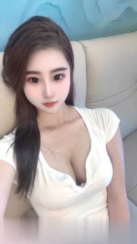 广州天河纯天然大胸妹子