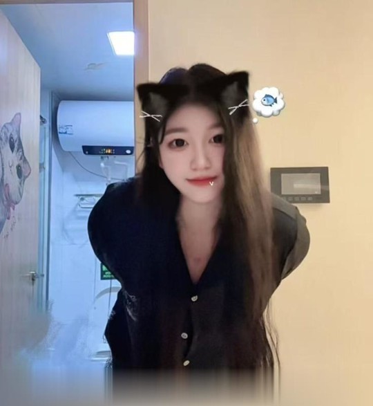 青岛丰满风骚薇薇