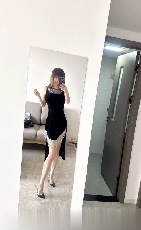 所以少妇浮尘可喷..身材高挑,波大臀翘的小少妇