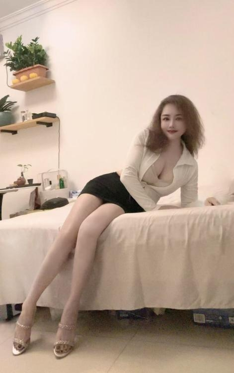 广州市邻家巨乳少妇