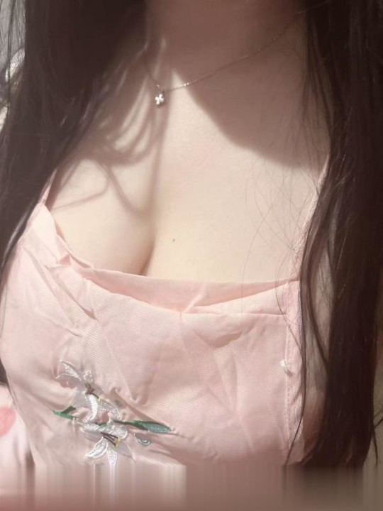 光谷美妇可三通