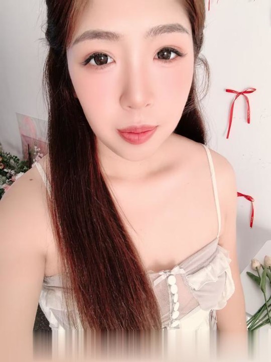 美胸小骚妇.